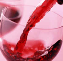 Чем полезно красное полусладкое вино для мужчин